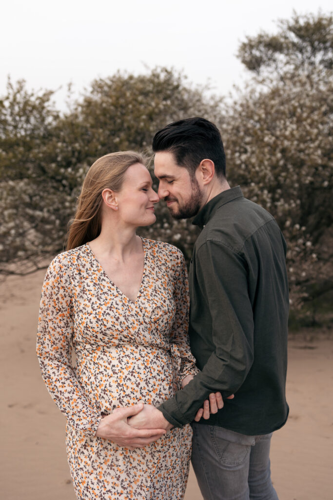 Zwangerschapsshoot-met-partner-Harderwijk